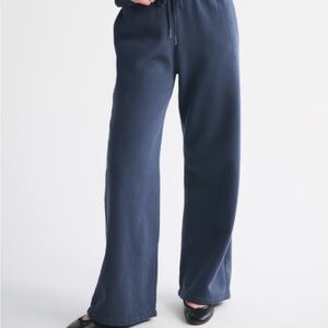 Abercrombie & Fitch High Rise Sunday Wide Leg Sweatpant